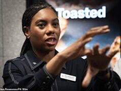 Kimi Badenoch vence Starmer e Farage como primeiro-ministro preferido… mas os eleitores estão perdendo a fé na política