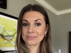 A escola de Idaho infringiu a lei ao proibir o professor de colocar um cartaz ‘todos são bem-vindos’ na sala de aula, afirma o processo