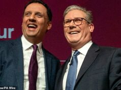 Agora Sarwar diz que receberia bem o apoio de Starmer