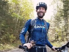 O pai de Alex Pretti diz que precisa tapar os ouvidos e os olhos toda vez que a história do assassinato de uma enfermeira de Minneapolis pelo DHS é exibida na TV.