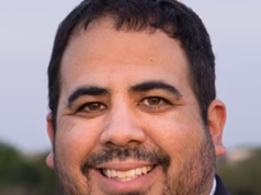 Professor do estado de Ohio demitido após questionar a explosão e confrontar o cineasta