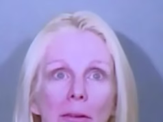 Mulher de Montana, 51 anos, aprende uma lição dolorosa depois de apontar uma arma para policiais de Las Vegas e gritar ‘Eu vou atirar’ durante a prisão por dirigir alcoolizado