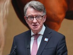 Mandelson se torna ‘senhor’ por mais um pouco: os ministros prometem novas leis para remover o colega ex-ministro em desgraça – assim que os parlamentares aproveitarem seu intervalo de meio mandato de 10 dias