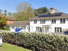 Osteopata feminina demitida após caso com paciente casado – cuja esposa também foi tratada na clínica