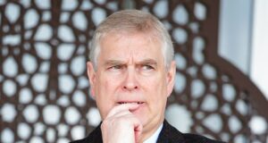 O Urso de Andrew precisa! A nova casa do ex-duque desonrado em Sandringham não tem espaço para sua coleção de pelúcia de 60 unidades