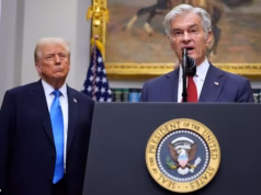 Oz deu as boas-vindas a Epstein em uma festa do Dia dos Namorados depois de cumprir pena como agressor sexual