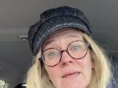Edith Bowman começou a chorar depois que a bagagem contendo as cinzas de seu amado avô foi roubada, enquanto ela fazia um apelo emocionado pelo retorno delas.