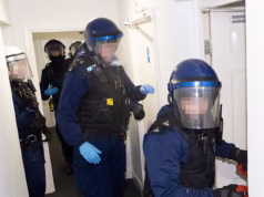 Crianças estão sendo recrutadas nas redes sociais para roubar telefones antes da escola por £ 400 cada… e então fazê-lo novamente se forem libertados sob fiança, admite o chefe da Polícia Metropolitana