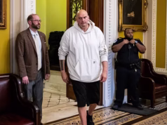 John Fetterman critica os democratas por tratarem os eleitores como ‘crianças’ enquanto dá dinheiro ao seu partido para financiar a segurança nacional