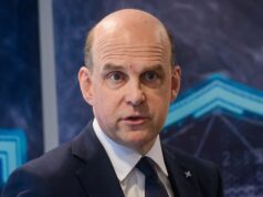 A embaixadora corpulenta e careca, seu amante Nabil e a ‘confiança’ que causou um incidente diplomático: a história interna de cair o queixo do ‘caso’ que fez a língua tremer, por que ela está ‘socando’… e sua humilhação no ponto de ônibus