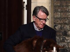 Terá o ex-colega trabalhista Peter Mandelson apoiado a BBC para abandonar uma investigação sobre as suas ligações com a Rússia?