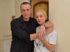 A esposa de Alexei Navalny diz que pague a Putin para matar meu marido preso com veneno de sapo