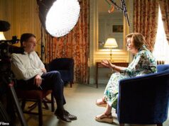 Tony é melhor político do que marido, diz Cherie Blair