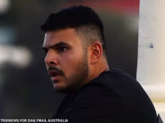 O suposto atirador de Bondi Beach, Naveed Akram, aparece pela primeira vez no tribunal no ataque que matou 15