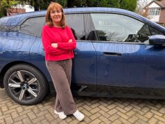 Sou um dos milhões de pessoas afetadas pelo enjôo dos carros elétricos. Essas quatro dicas podem ajudar, mas só há uma maneira segura de lidar com isso (para grande desgosto do meu marido).