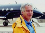 FBI se recusa a discutir o espólio de Epstein apenas porque foi enterrado no deserto depois que meninas foram ‘estranguladas durante o sexo’