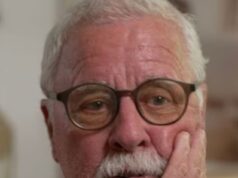 A comovente verdade por trás do bilhete manuscrito de um marido em uma rua principal de Noosa