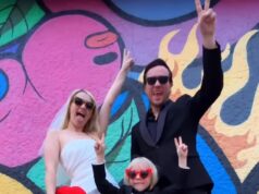 A estrela de EastEnders, Melissa Suffield, fugiu para Las Vegas e se casou na icônica capela com a presença do único filho River… seis anos depois de cancelar seu casamento em Covid