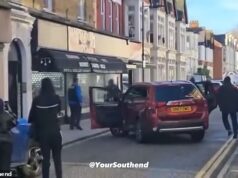 A gangue do Moment tenta invadir as joalherias em uma operação descarada à luz do dia antes de ameaçar os transeuntes