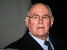 O ator de EastEnders, Tony Counter, deixou uma enorme fortuna para seus filhos depois que sua esposa morreu aos 88 anos, apenas oito dias após sua morte.