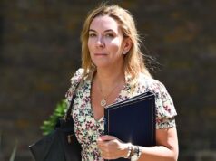 ‘Ele é um diplomata, não uma celebridade da lista D’: a chefe do serviço público, Antonia Romeo, rotulou-se de uma autopromotora ‘desavergonhada’ – já que o salário do antecessor ileso foi superior a £ 260 mil