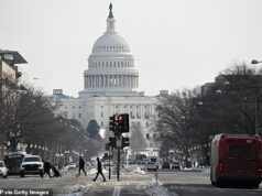Atirador preso fora do Capitólio dos EUA, polícia alerta: ‘Evite esta área’