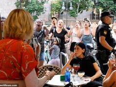 Multidões antituristas se preparam para mais um verão de ataques aos britânicos: manifestantes de Maiorca alertam que já começaram a planejar perturbações