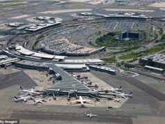 Uma parada em solo foi emitida no aeroporto de Newark depois que um voo da JetBlue foi forçado a fazer um pouso de emergência