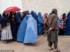 À medida que o Afeganistão entra na Idade das Trevas, os Taliban “legalizam” a violência doméstica com novas leis que permitem aos maridos bater nas mulheres.