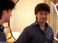 Homenagem ao fundador da Asos, Quentin Griffith, depois que o bilionário de 58 anos caiu para a morte em um prédio na Tailândia