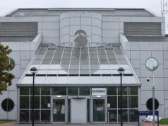 Menino de três anos morre após ser internado no hospital com ‘ferimentos graves’ – enquanto homem e mulher são acusados de seu assassinato