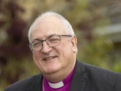 Bispo de Lincoln demitido pelo recém-empossado Arcebispo de Canterbury após reclamações de segurança