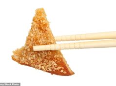 Torrada de Camarão está de volta! Mas que opção de supermercado dos anos 70 é mais saborosa do que a versão de £ 25 de um dos melhores restaurantes de Mayfair?