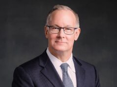 Advogado importante que substituiu a promotora da rainha da beleza de Trump, demitido de forma sensacional pelo DOJ horas no trabalho