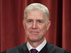 Uma mensagem direta brutal para Trump, vinda de juízes conservadores, se esconde nas decisões da Suprema Corte