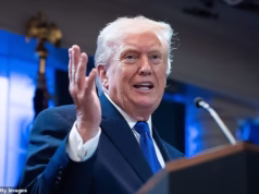 Andrew Neil: As divagações incoerentes de Trump mostram que ele está perdendo o rumo – e presidentes desesperados fazem coisas desesperadas