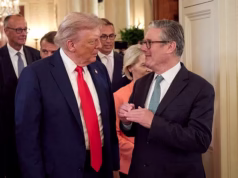 Starmer luta para impedir o novo ataque tarifário de 15% de Trump, que causou novos danos à economia do Reino Unido