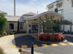 Uma pessoa foi encontrada morta no volátil Swanston Center e outra foi mantida sob custódia policial