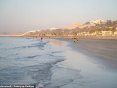 Novo ‘Dubai elegante’: expatriados britânicos estão agora migrando para um emirado vizinho conhecido por sua beleza natural – depois de se cansarem da vida ‘sem alma’ na cidade mais famosa dos Emirados Árabes Unidos