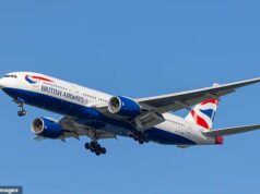 Membro da tripulação de cabine da British Airways demitido injustamente por se masturbar na frente de uma colega, decide o tribunal