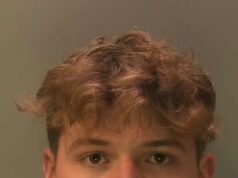 Dois estudantes presos por explodir ovelhas com fogos de artifício após serem espancados e chutados em ‘ataque violento’