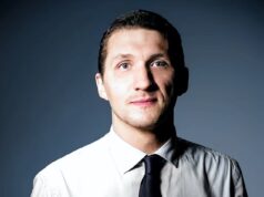 Turista morre após cair de 40 metros de cachoeira no Brasil enquanto tirava foto