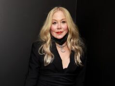 Christina Applegate revelou que agora está acamada em meio a uma batalha contra a esclerose múltipla