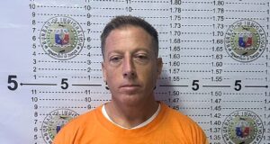 Pedófilo britânico fugitivo será deportado para o Reino Unido depois de ser pego vivendo como instrutor de mergulho nas Filipinas