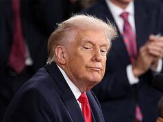 A equipe parece pronta para chorar e mergulhar nos gritos dos EUA no Estado da União de Trump.