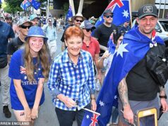 Anthony Albanese usou uma única palavra depreciativa para descrever Pauline Hanson – enquanto ela fazia uma apresentação aos seus apoiadores em meio às ondas de pesquisas da One Nation em todo o país.