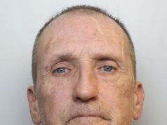 Passageiro bêbado grita ‘Sou um bárbaro, bebo JD’ e ‘Você não pode me dizer o que fazer, sou inglês’ enquanto assusta outros passageiros enquanto o Boeing 737 pousa