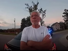 Bodycam chocante mostra juiz federal ‘super bêbado’ que nem percebeu que havia batido seu Cadillac … antes de xingar os policiais que o prenderam