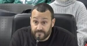 Assista à impressionante retirada da declaração de ‘reconhecimento de terras’ do homem canadense que abalou os legisladores