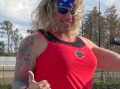 Avô, 75 anos, morre ferido uma semana depois que filha e neto foram mortos por seu ex-marido transgênero em tiroteio em massa em um rinque de hóquei em Rhode Island